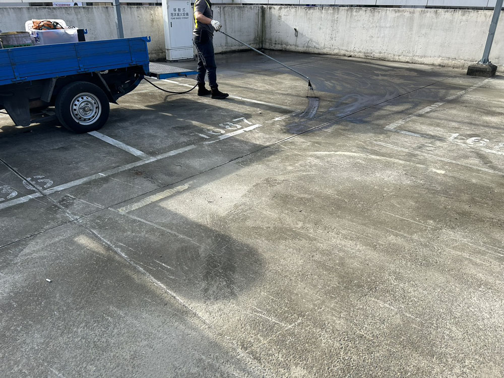 林口三井立體停車場標線
