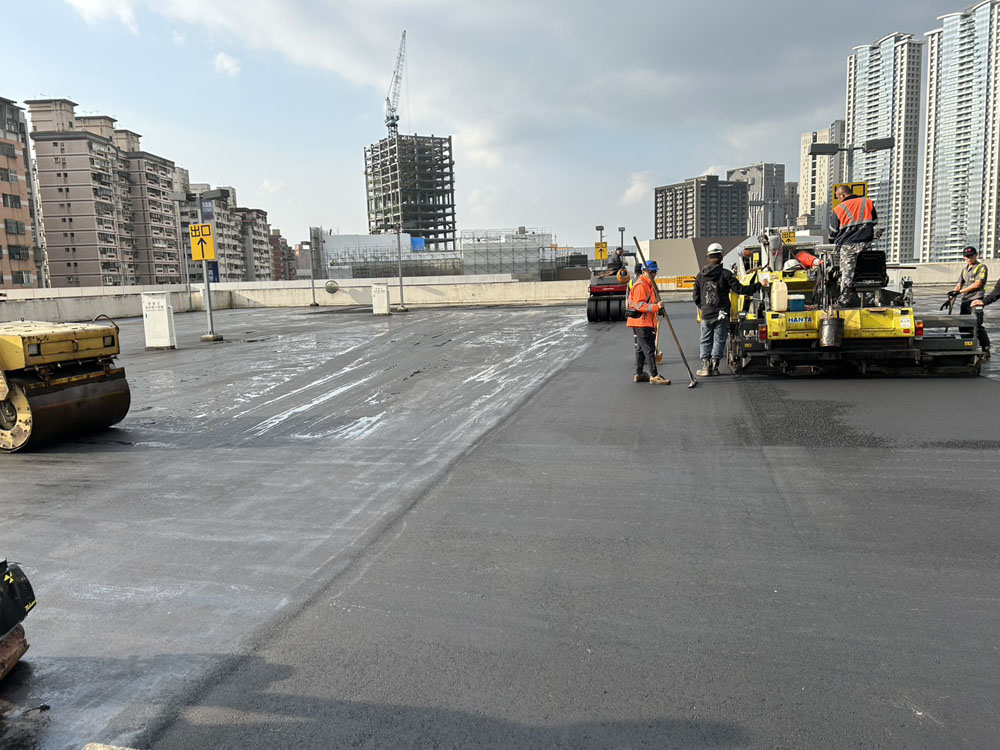 林口三井立體停車場標線