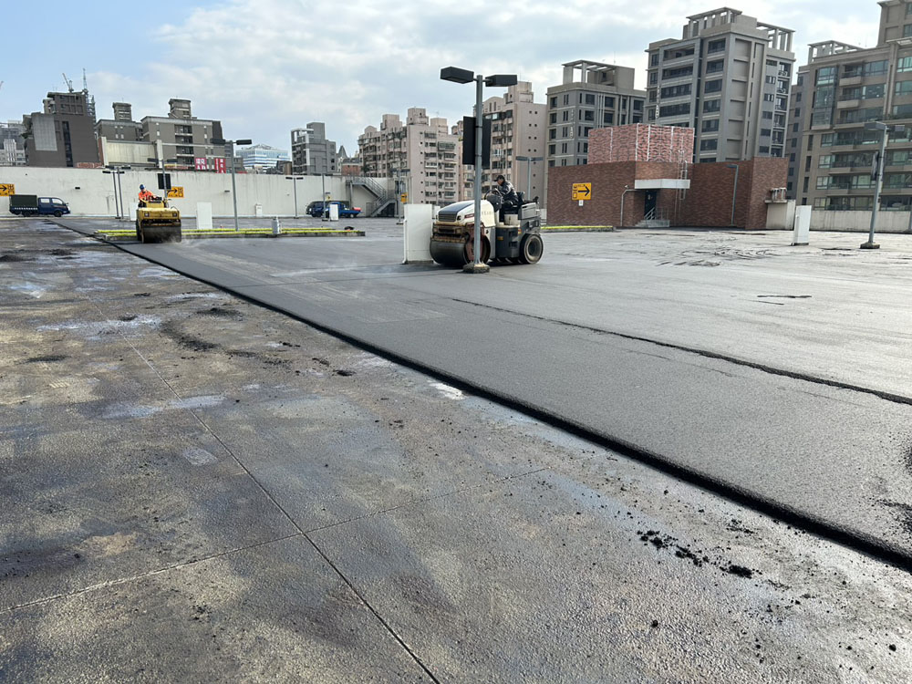 林口三井立體停車場標線