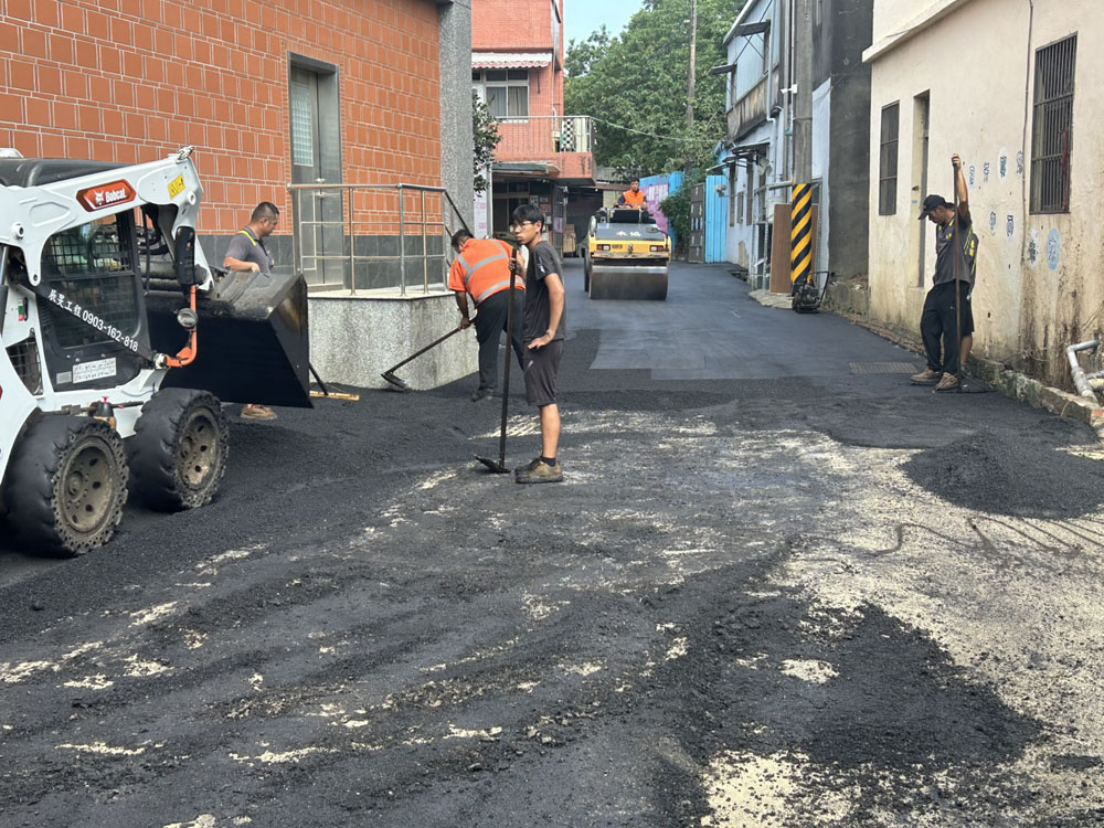 桃園大溪教養院路基改善/廢棄物拆除清運/瀝青鋪設