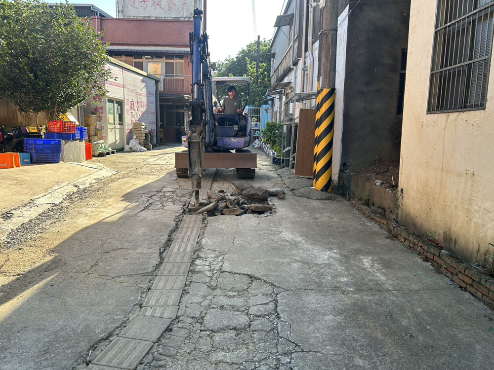 桃園大溪教養院路基改善/廢棄物拆除清運/瀝青鋪設